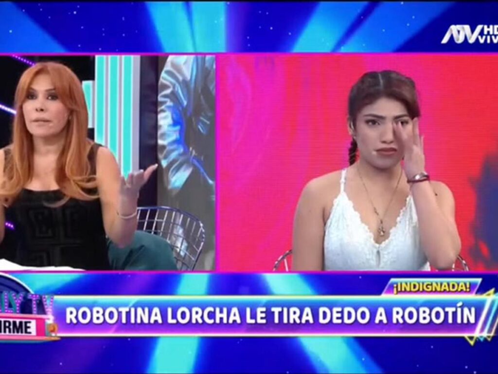 Robotin es acusado de ser infiel a Robotina Peruana