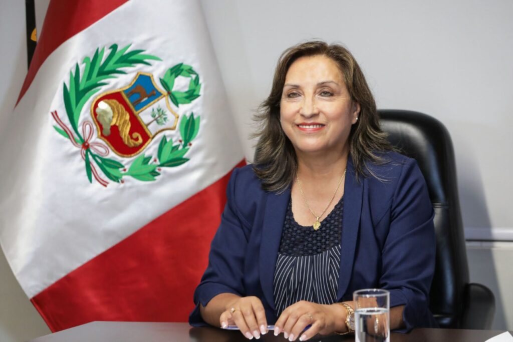 Dina Boluarte juró como presidenta de la República luego que el Congreso aprobará con 101 votos