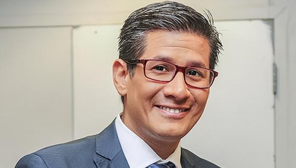 Erick Osores: Llama a Peruano que trabaja en EEUU limpia Water